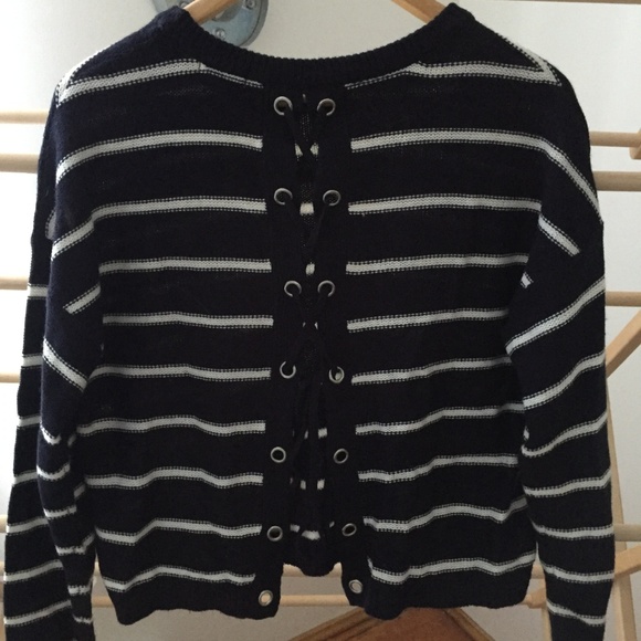 Open back knitwear - Picture 2 of 3